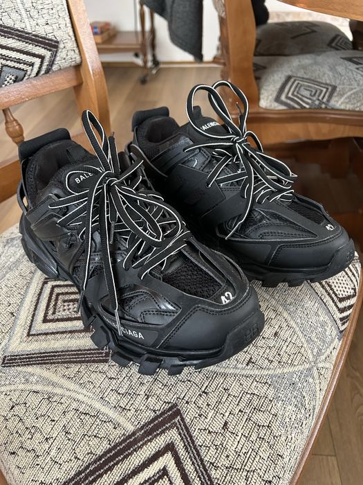 Balenciaga Track