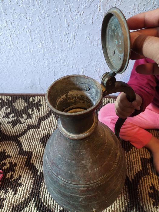 Mis qumgonlari antikvar