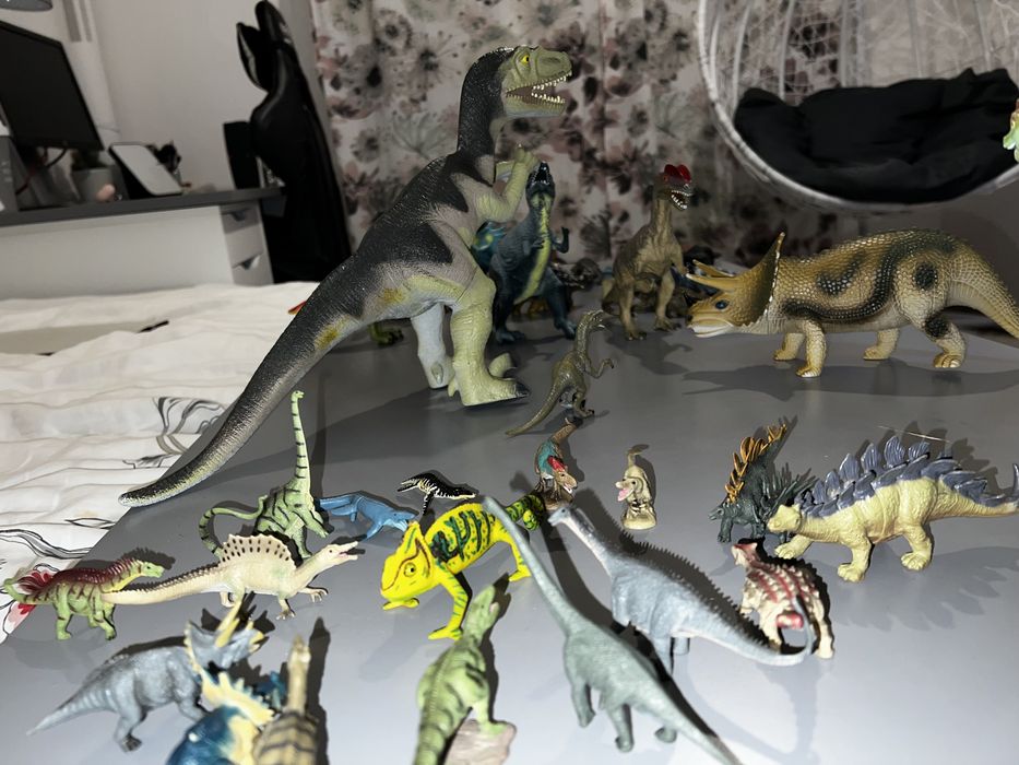 Set 38 dinozauri si crodocdili dimensiuni diverse