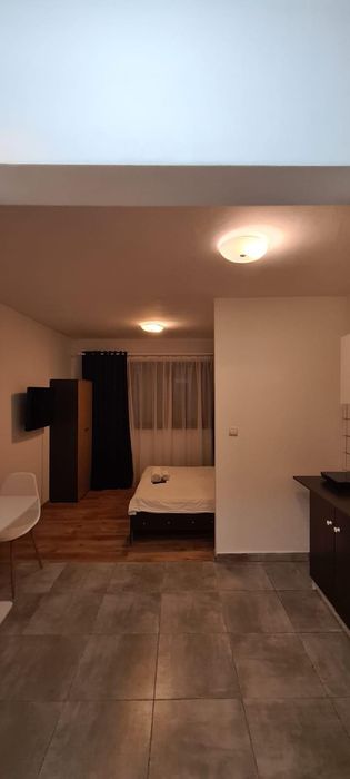 Garsoniera de închiriat