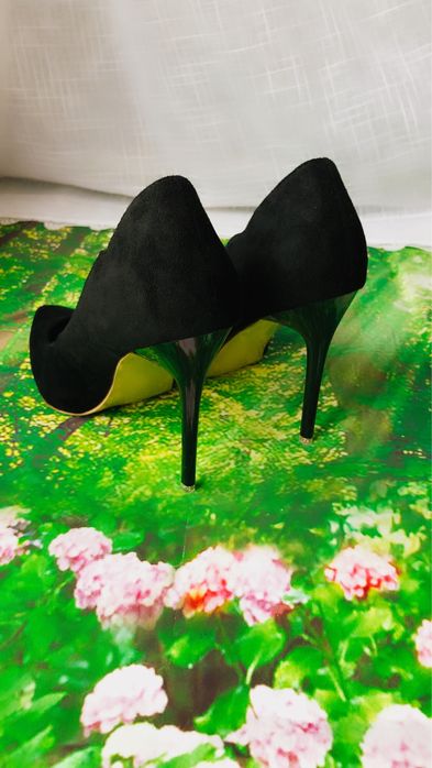 Элегантные туфли - лодочки