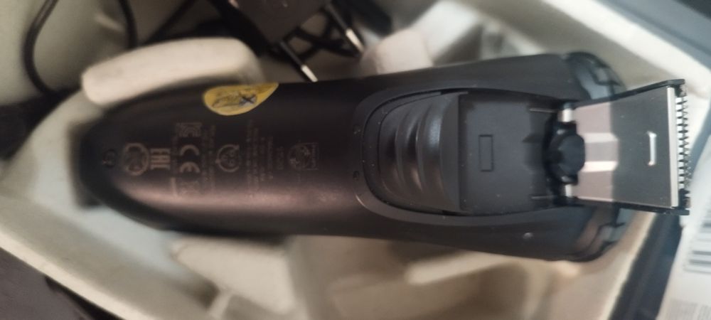 Aparate tuns parul/barba Philips și Victronic