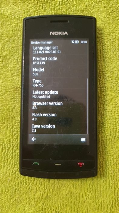 Nokia 500 rm-750
Funcționează perfect 
Fără alte accesorii