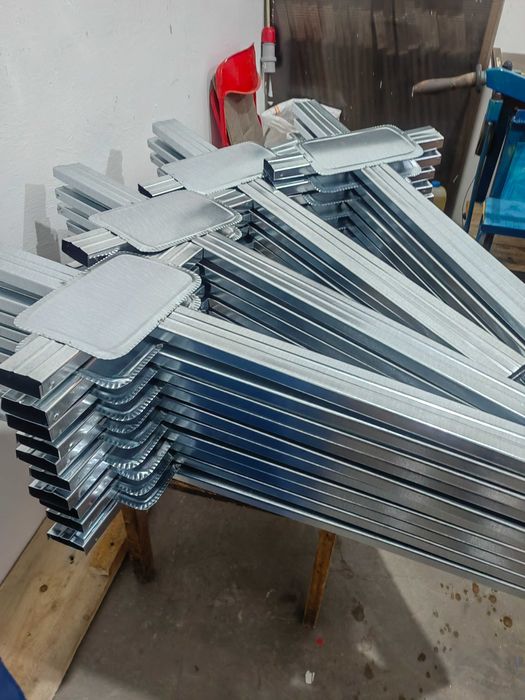 Cruci de tabla pentru pompe funebre