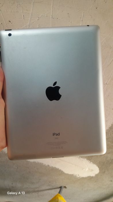 Ipad 3 64 GB работает экран и сенсор