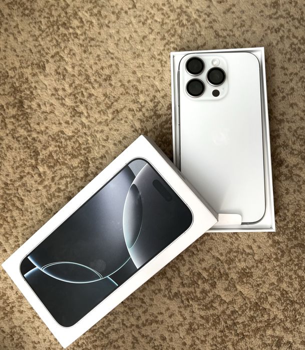 Продам айфон 16 про