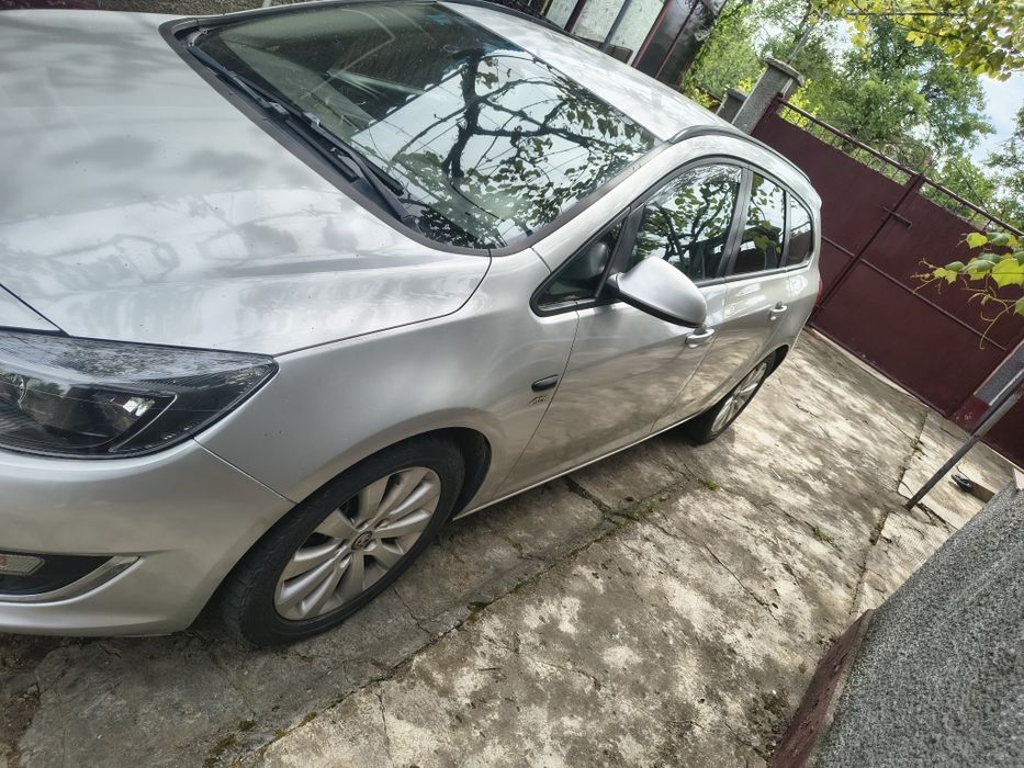 Opel Astra J 1.7 CDTI 131 cp
