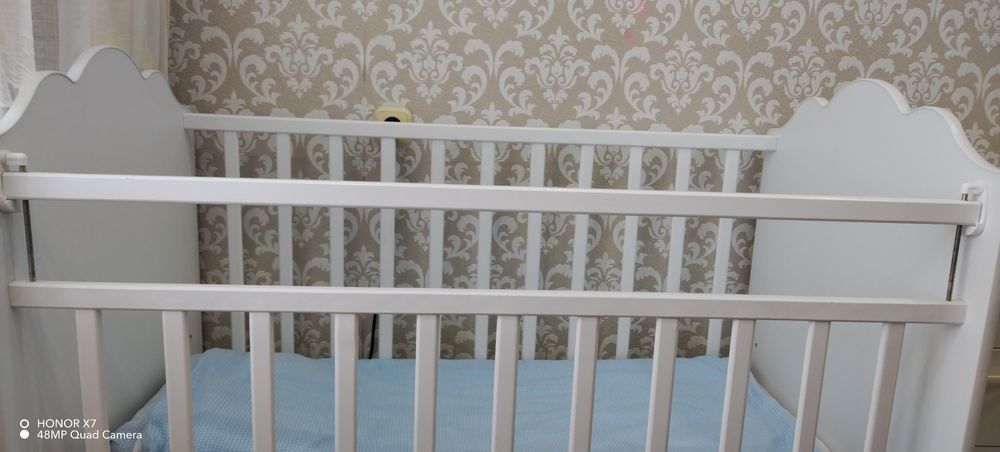 Кроватка детская