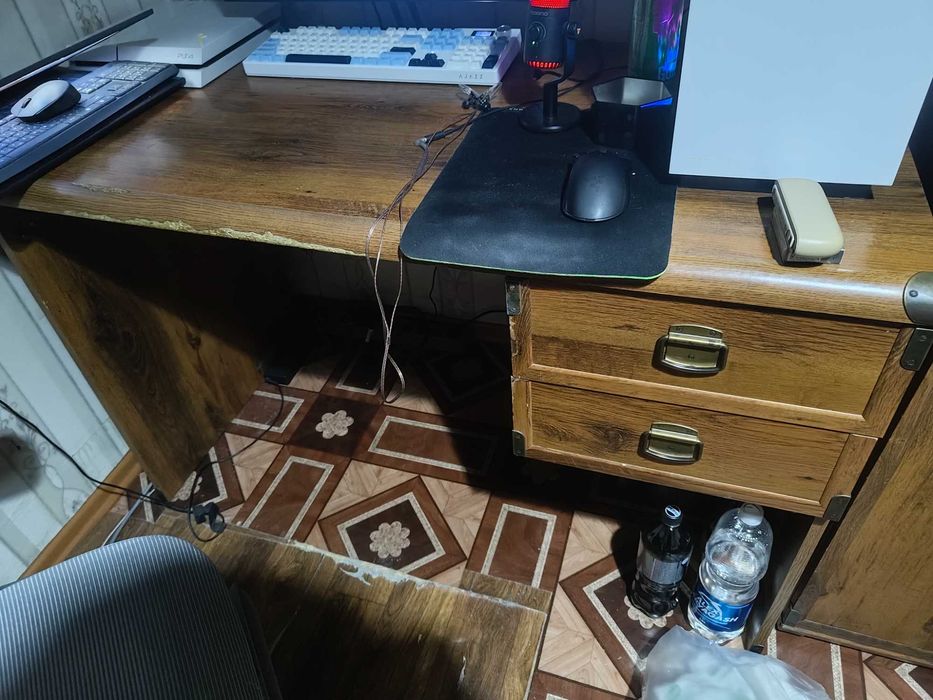 Стол, деревянный