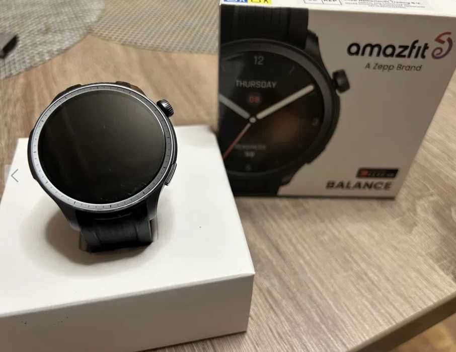 Smartwatch Amazfit Balance cu garantie