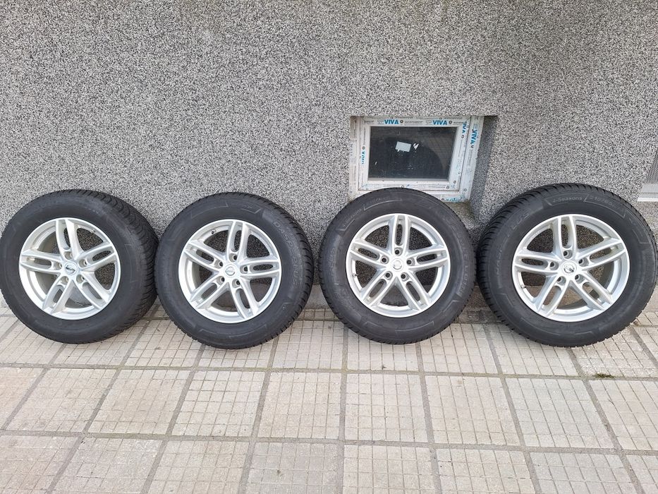 Nissan  джанти с гуми+ датчици  215/65/16