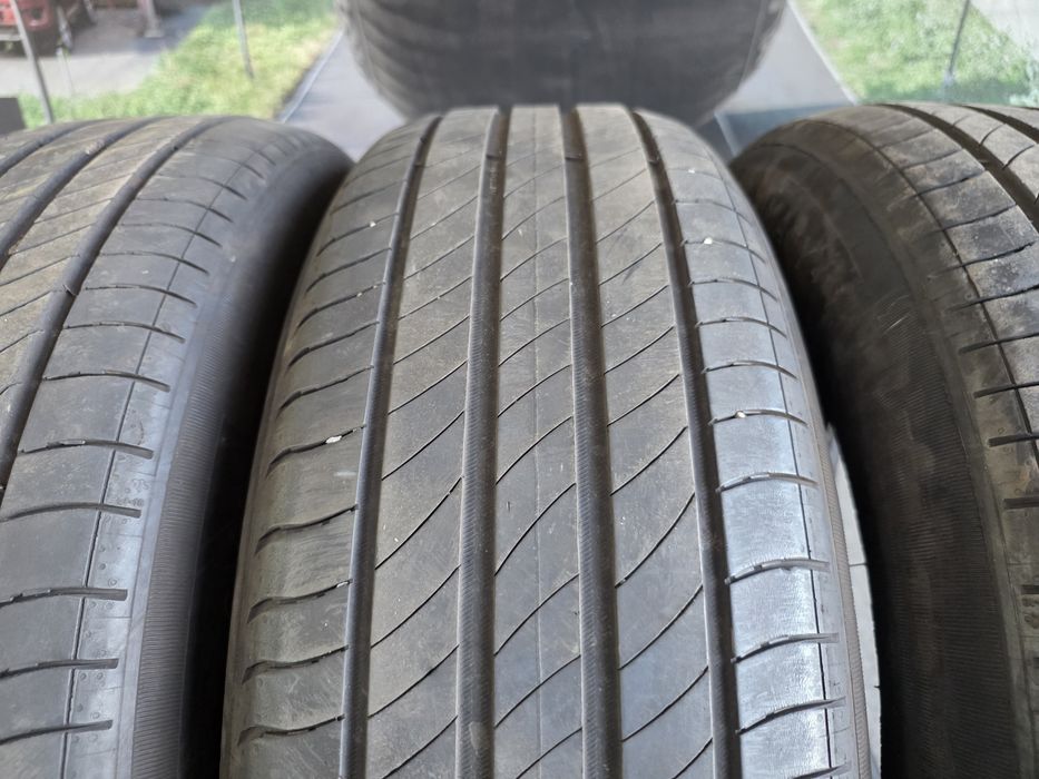 215/65/17 MICHELIN 4бр