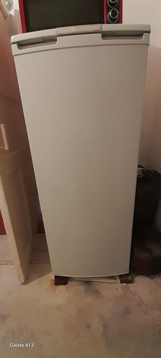 Б/У холодильник бирюса не робочим состояние