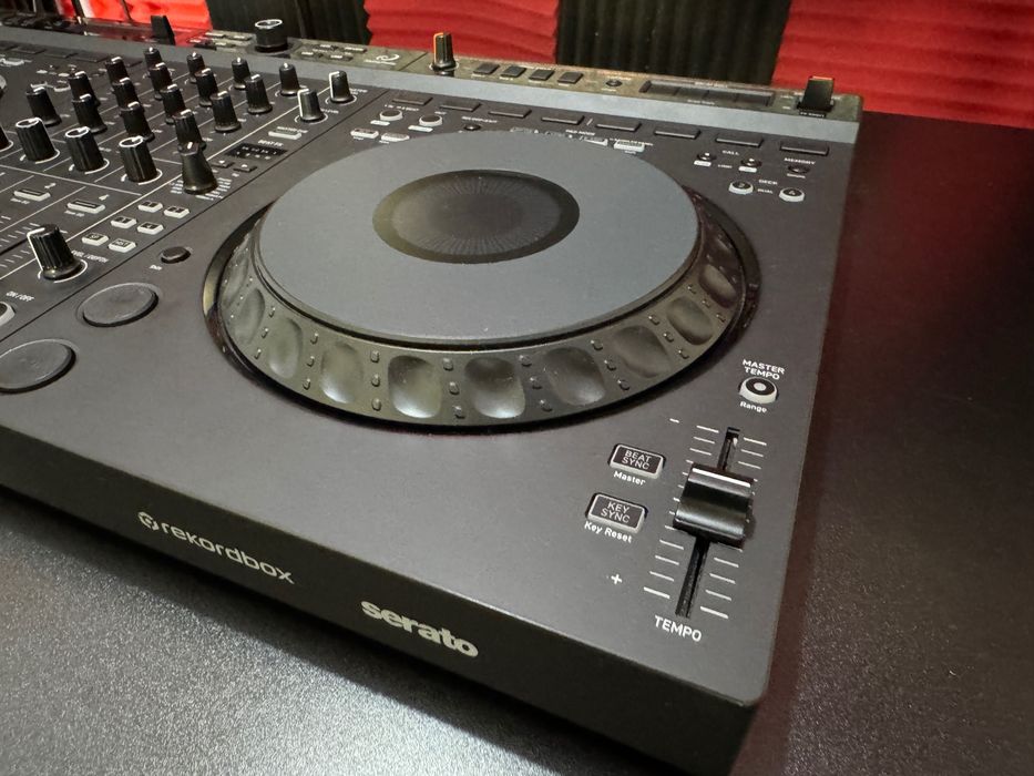 DJ контролер Alpha Theta DDJ GRV6 в гаранция