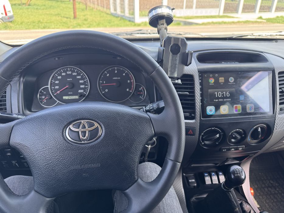 Toyota  Land  cruiser  J 120  Off road