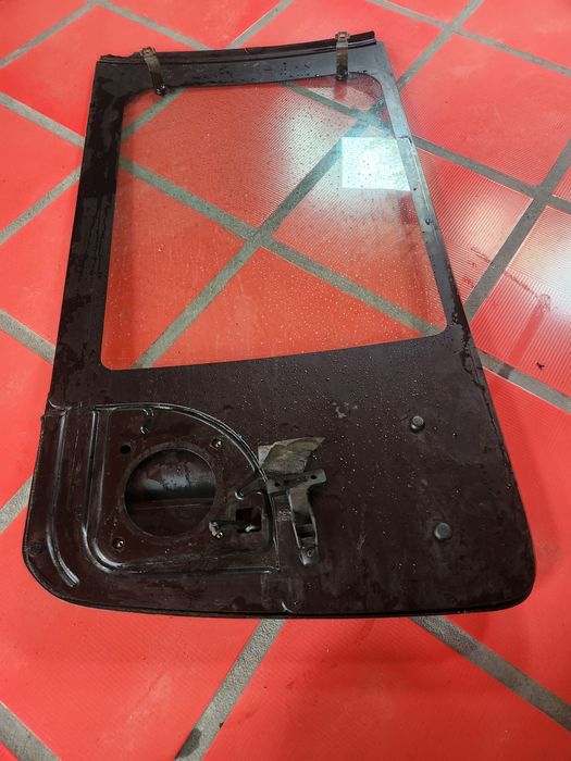 Дверь на минипогрузщик