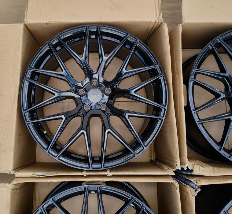 Jante 5 x 114.3 R20  Varro USA  - Full Black  Alpine Aston Martin BYD Dodge  INFINITI Land Rover LEXUS MASERATI Mitsubishi NISSAN Suzuki TESLA TOYOTA