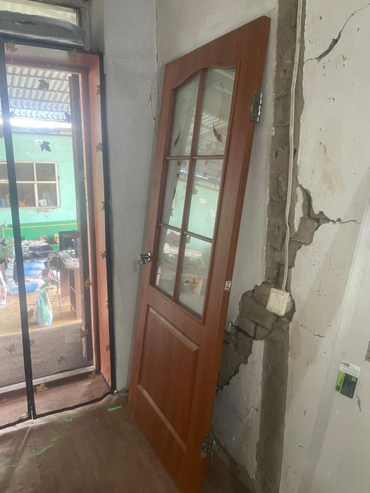 Продаю 6 межкомнатные двери Б/У