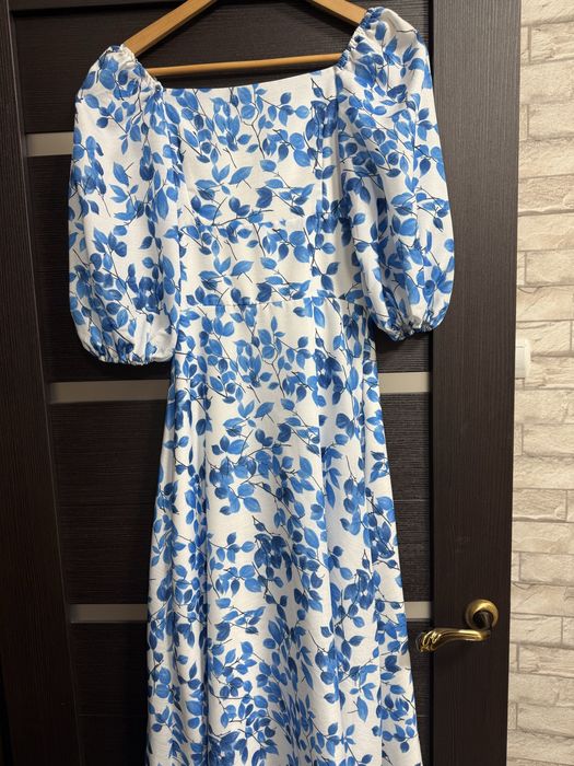 Продам платье новое