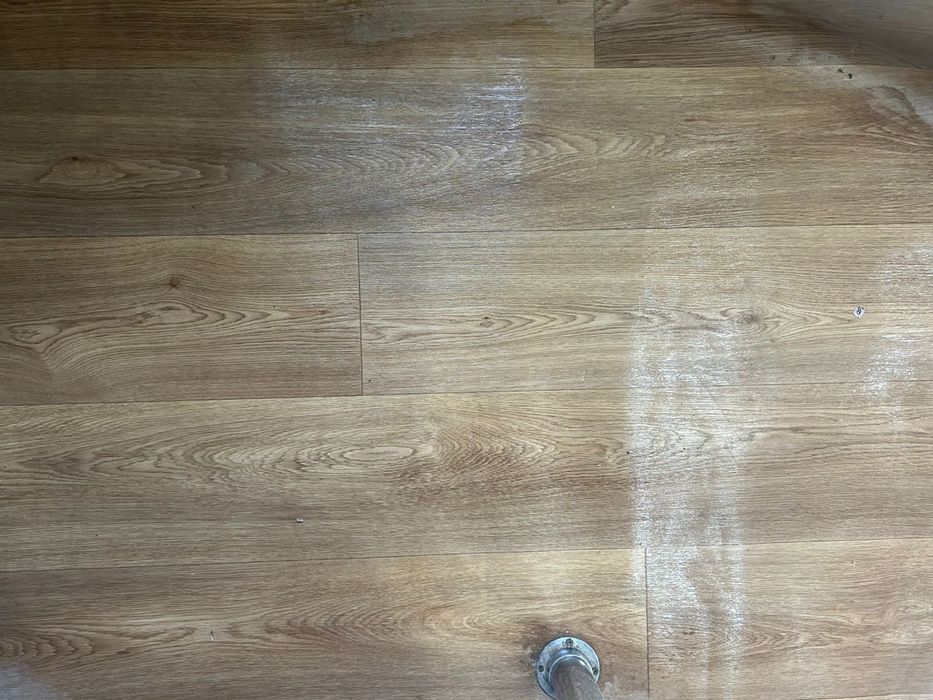 Продам Линолеум под ламинат