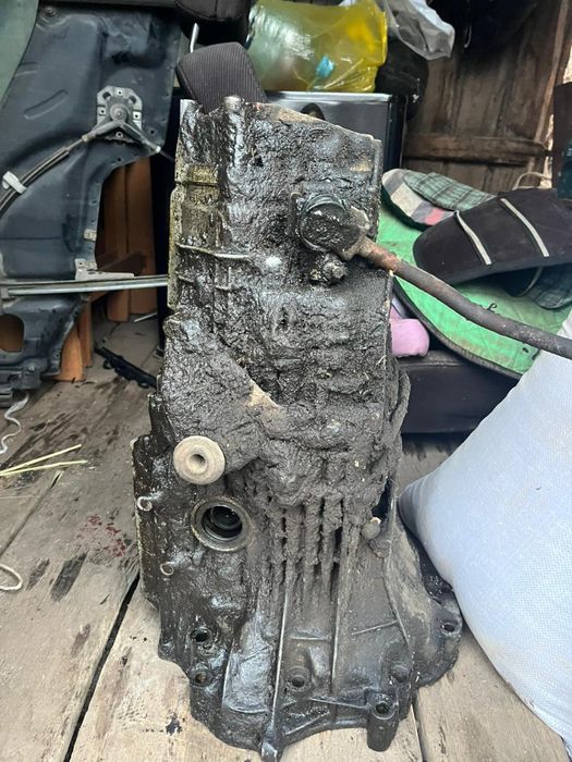 Ауди 80 ның каропкасы бар