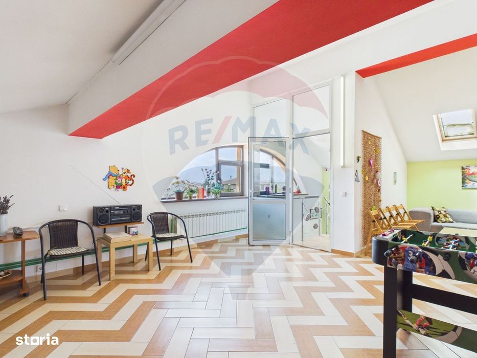 Casă / Vilă cu 6 camere de vânzare