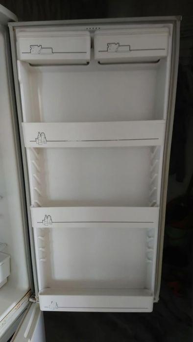 Холодильник Бирюса