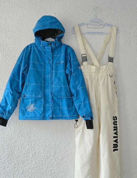 Дамски ски екип размер М-Л