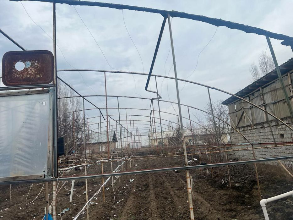 Teplisa sotiladi Продается теплица