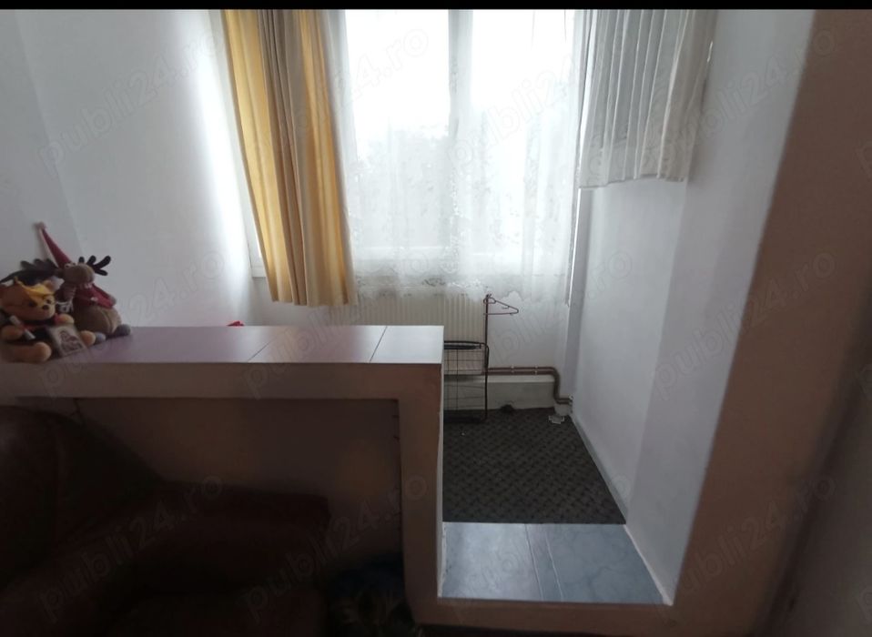 Super! Vând garsonieră confort 1, decomandată, etaj 2 , Aleea  Carpati, vedere spre centru, însorită, nu departe de UMFST!