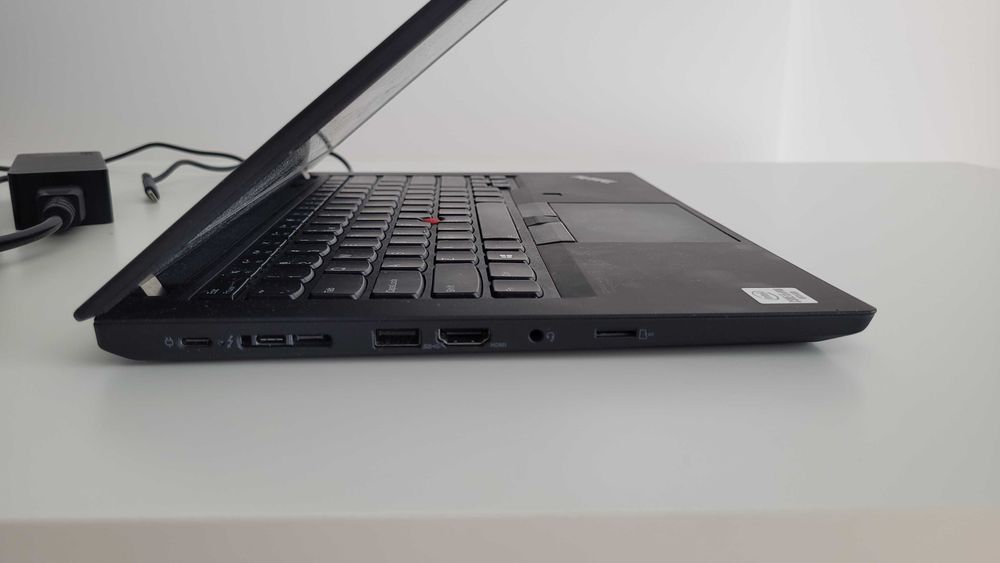 Laptop Lenovo ThinkPad T14 Gen 1 Intel i5-10310U 16GB RAM 256GB SSD