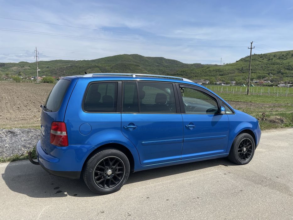 VW Touran / 7 locuri /2.0 TDI