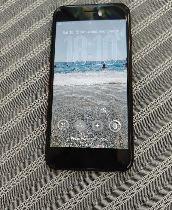 LICHIDARE STOC! Telefon Mobil / Smartphone Iphone SE 2020 Negru 64 GB 88% Baterie