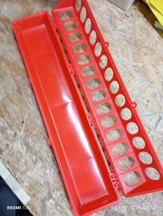 Жужалар учун кормушка 28 тешик мавжуд