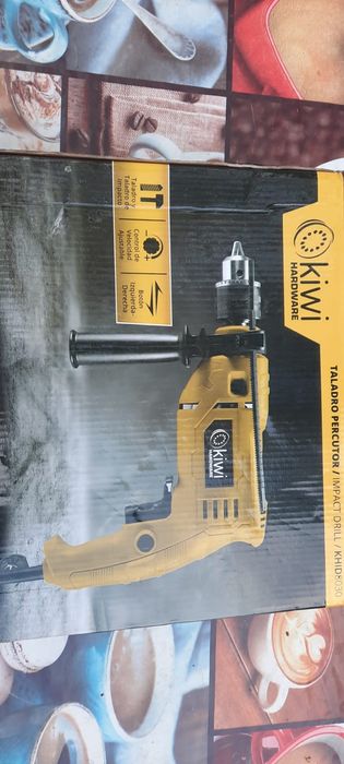 Vând  mașini de găurit