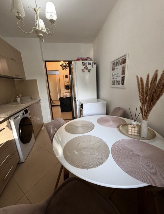 De închiriat apartament cu 2 camere