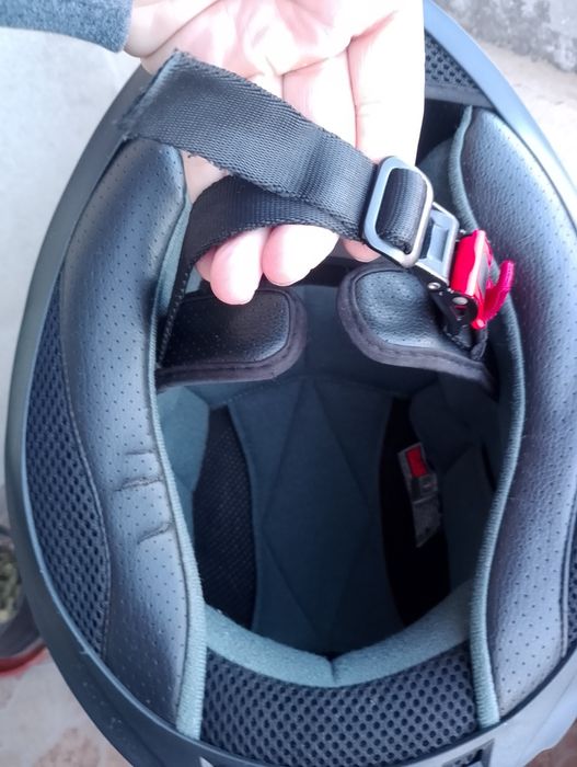 Каска shox внос Ан1глия, размер L.