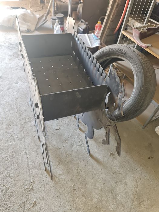 Мангал резной, собирающися.