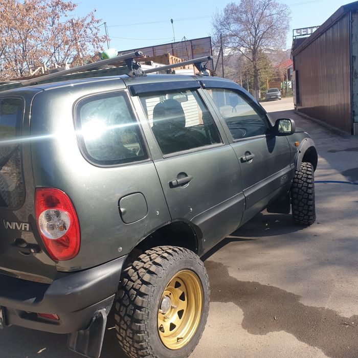 Продам ниву Шевроле