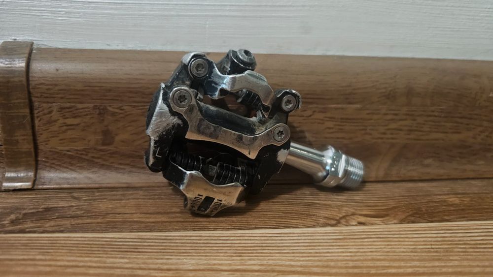 Контактные педали Wellgo