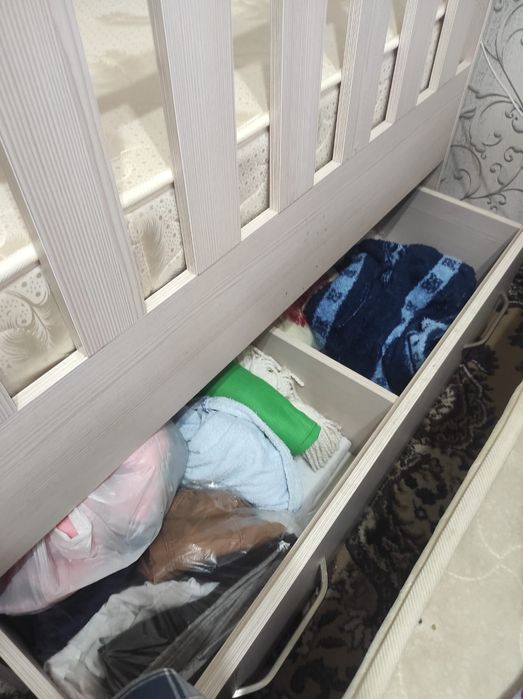 Продам манеж срочно