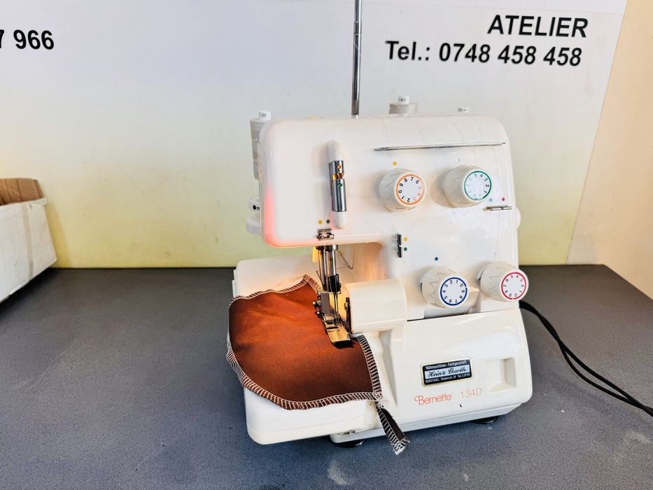 Masina de surfilat 4 fire Berninna Bernette 134 D cu piese metalice