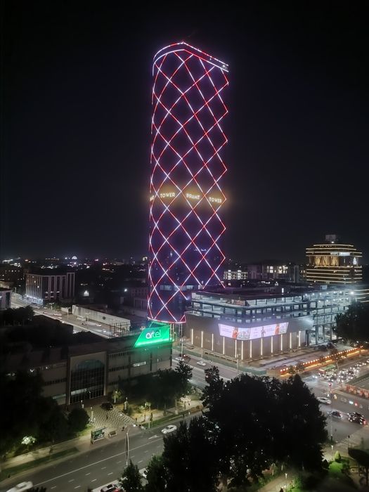 Продаёться четырех комнатная квартира