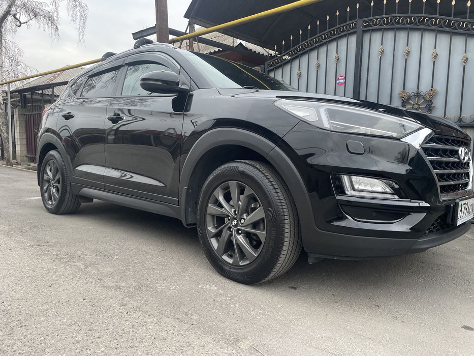 Continental UltraContact 225/60 R17 99H