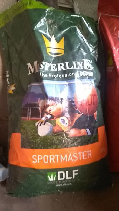 Rulonli gazon bor, kvadrati 25.000 Joyimiz Samarqandda