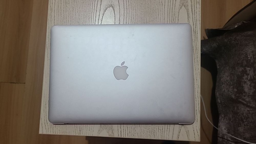 Macbook pro 2015 srochna