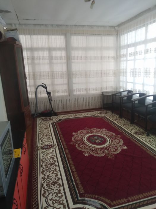 Продам участок 8 соток 7 комнат в Назарбеке е