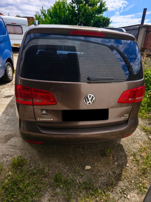 VOLKSWAGEN Touran 2012 — imagine 3