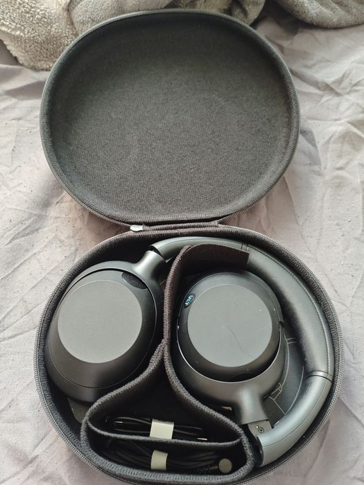 Без проводные наушники Sony