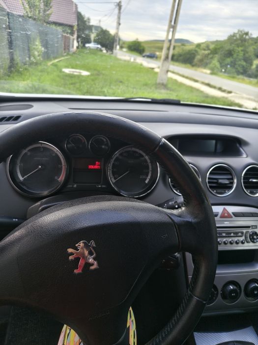 Vând Peugeot 308